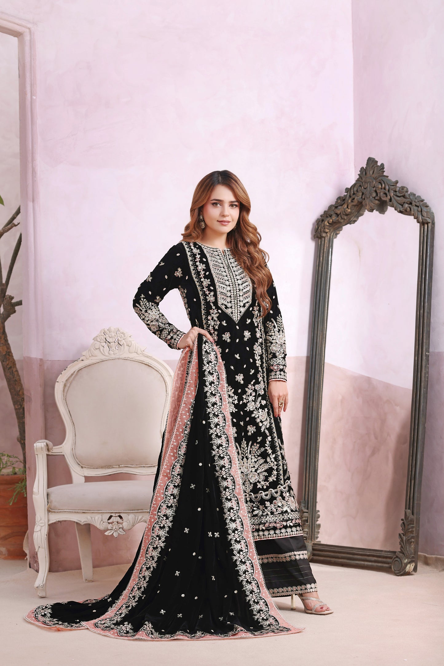 Aneelas Stitched Wedding Velvet Emb 3pc [SUMBAL-01] [Dispatch Time 2 Months]