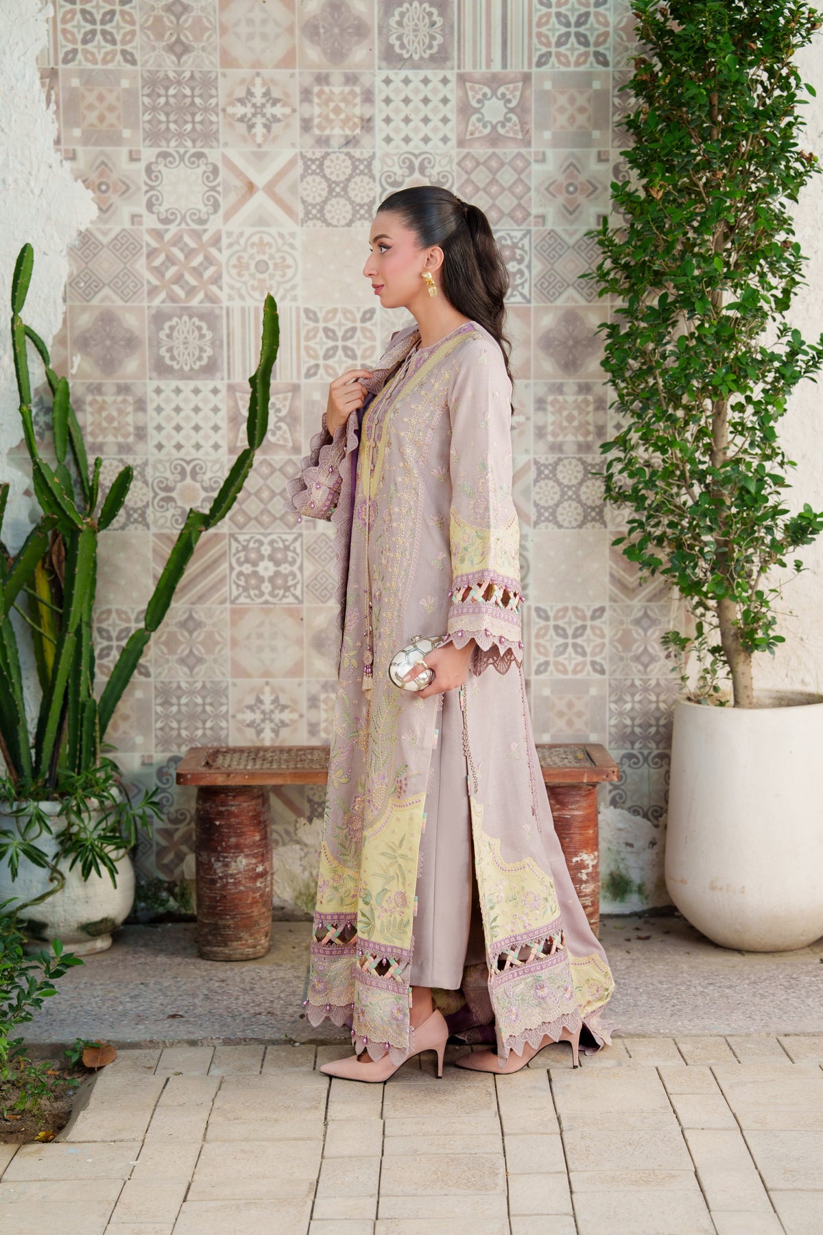 Aneelas Luxury Karandi Emb 3pc With Karandi Shawl [KR-26-08] [Dispatch Time 2 Month]