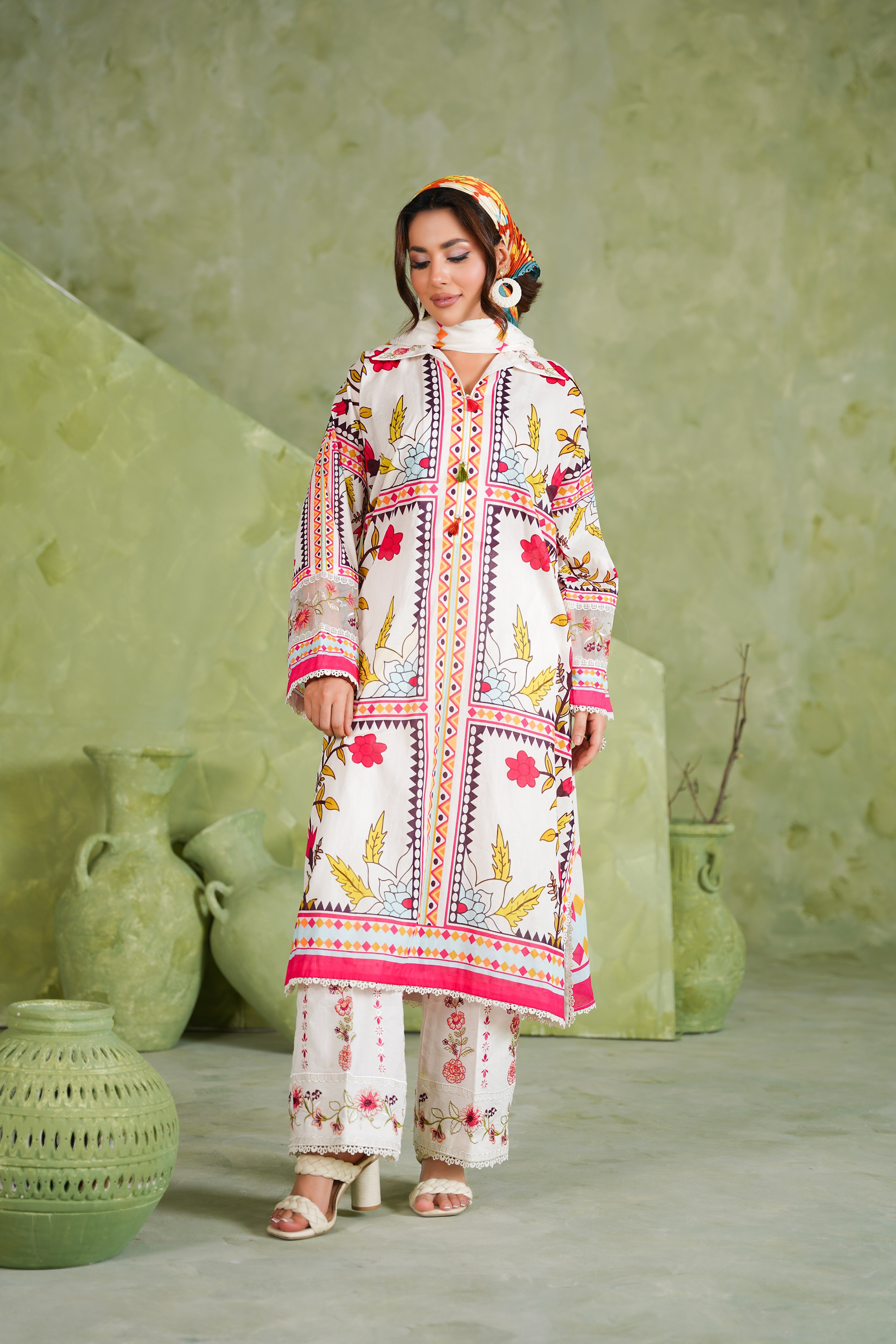 Rs 11500 Aneelas Stitched Loose Fit Print Emb Lawn 3pc Chiffon Duppata [SPR-26-77-B] [Dispatch Time 2 Months]