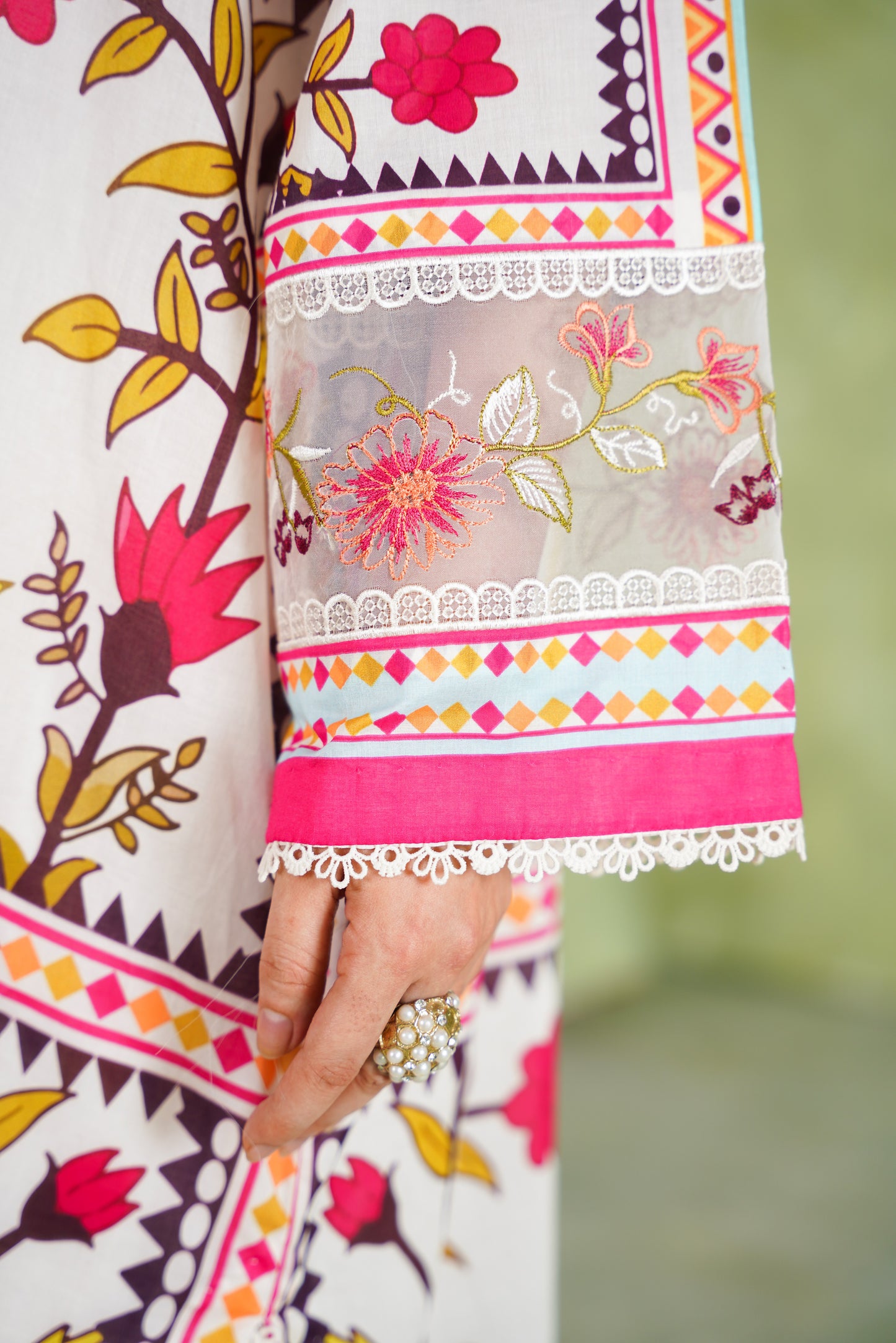 Rs 10500 Aneelas Stitched Loose Fit Print Emb Lawn 3pc Lawn Duppata [SPR-26-77-A] [Dispatch Time 2 Months]