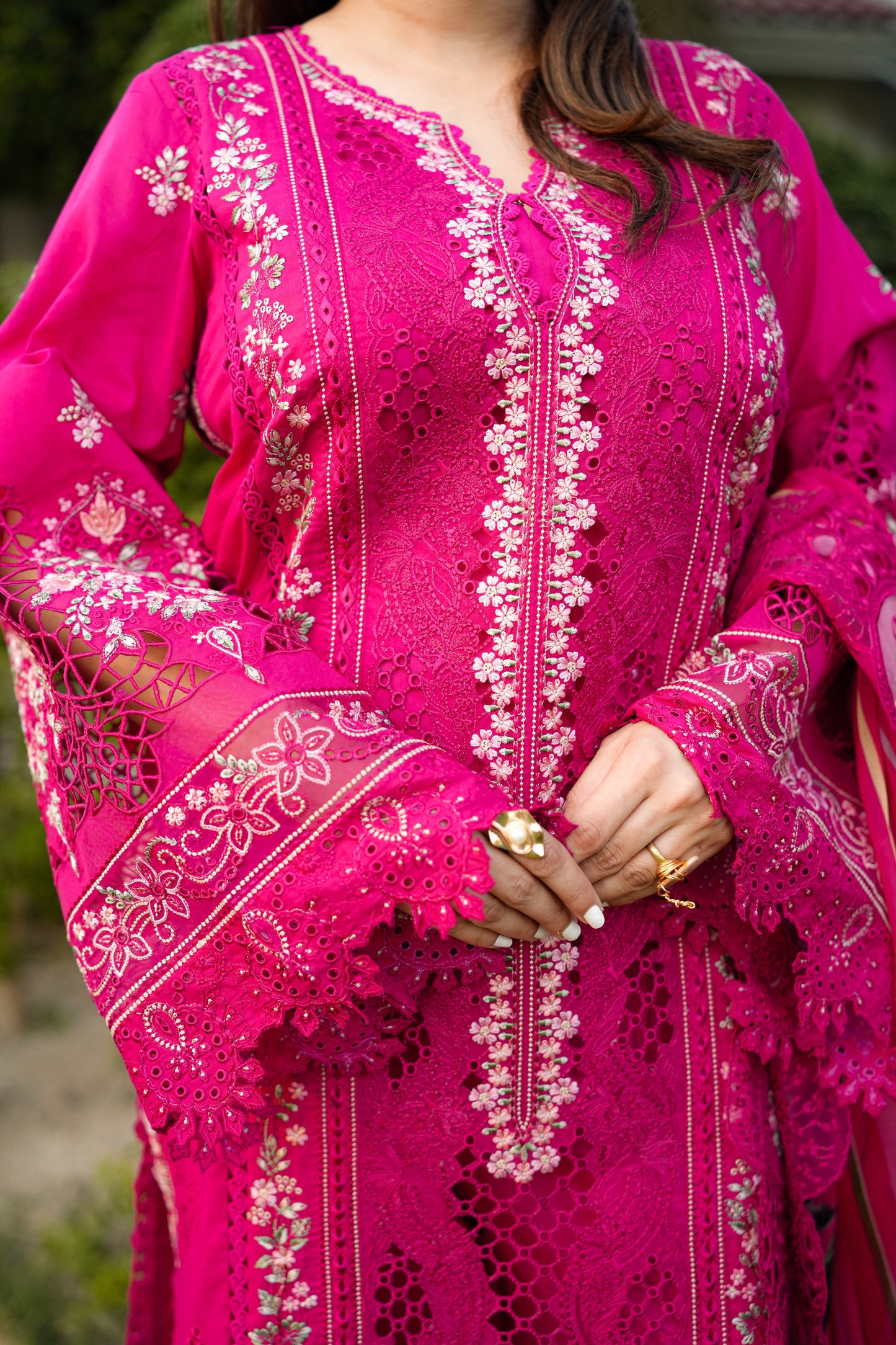 Rs 22500 Aneelas Stitched Signature Luxury Lawn Emb 3pc Print Emb Duppata [LUX-26-42] [Dispatch Time 2.5 Months]