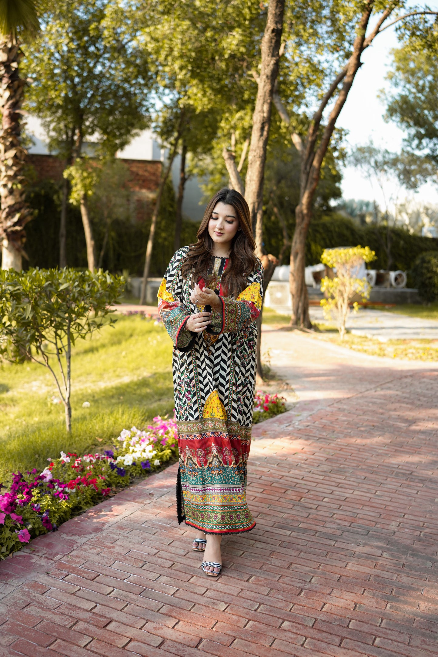 Rs 5500 Aneelas Stitched Print Kaftan 2pc [SPR-26-31] [Dispatch Time 2.5 Months]