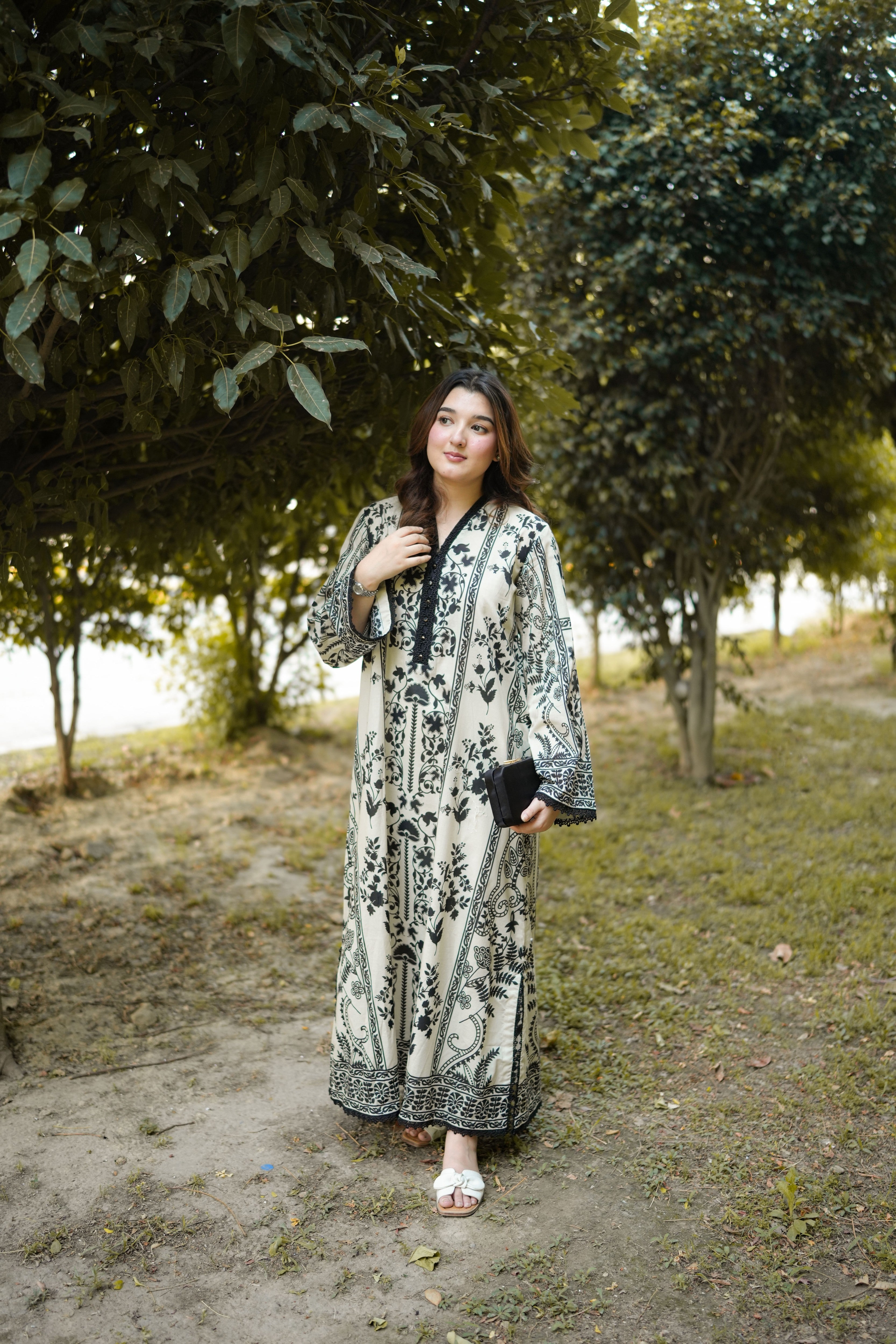 Rs 5500 Aneelas Stitched Print Kaftan 2pc [Black Trouser] [SPR-26-63-B] [Dispatch Time 2 Months]