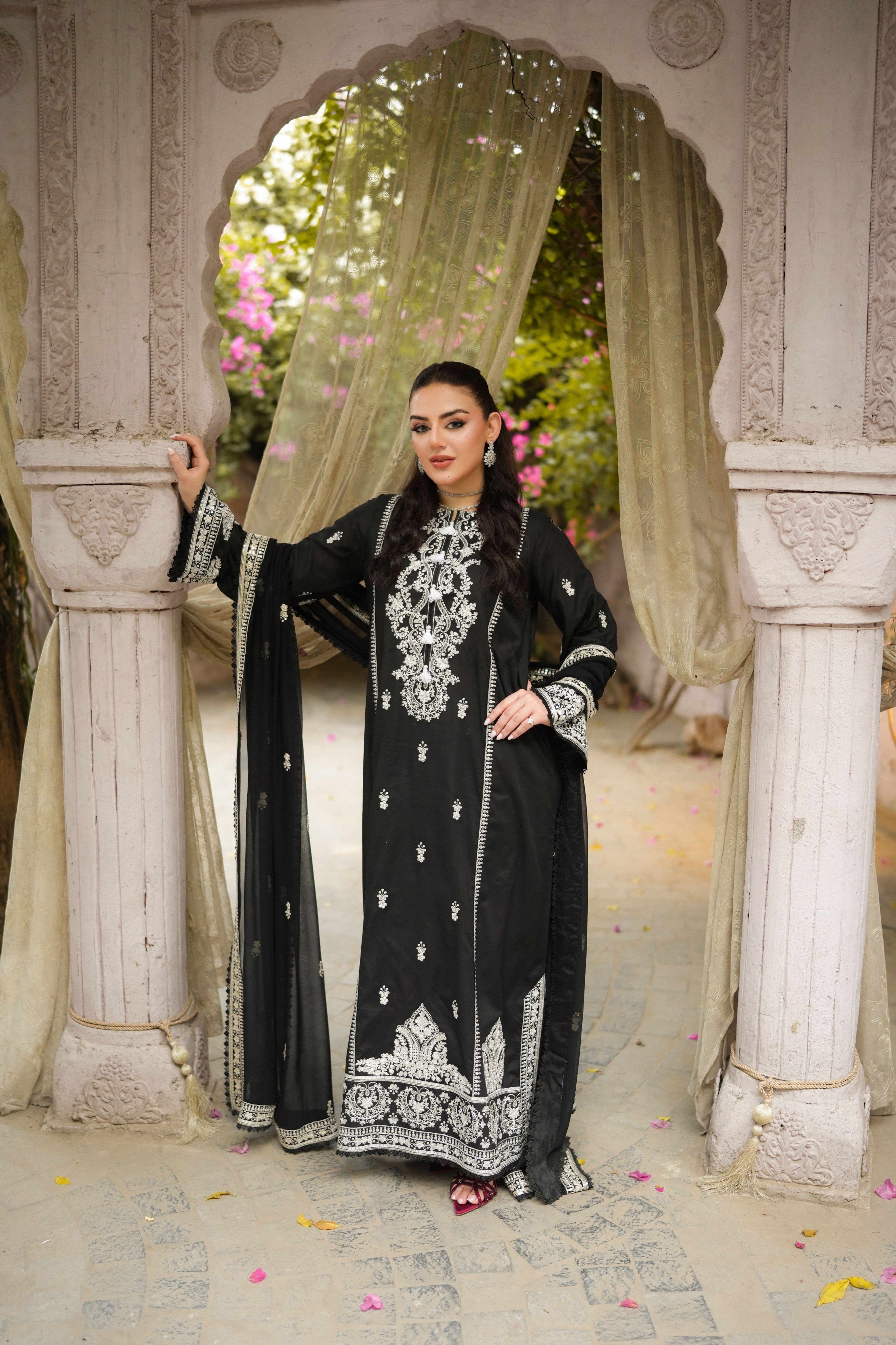 Rs 14500 Aneelas Stitched Viscose Emb Kaftan 3pc With Chiffon Duppata [VC-26-01][Dispatch Time 2.5 Month]