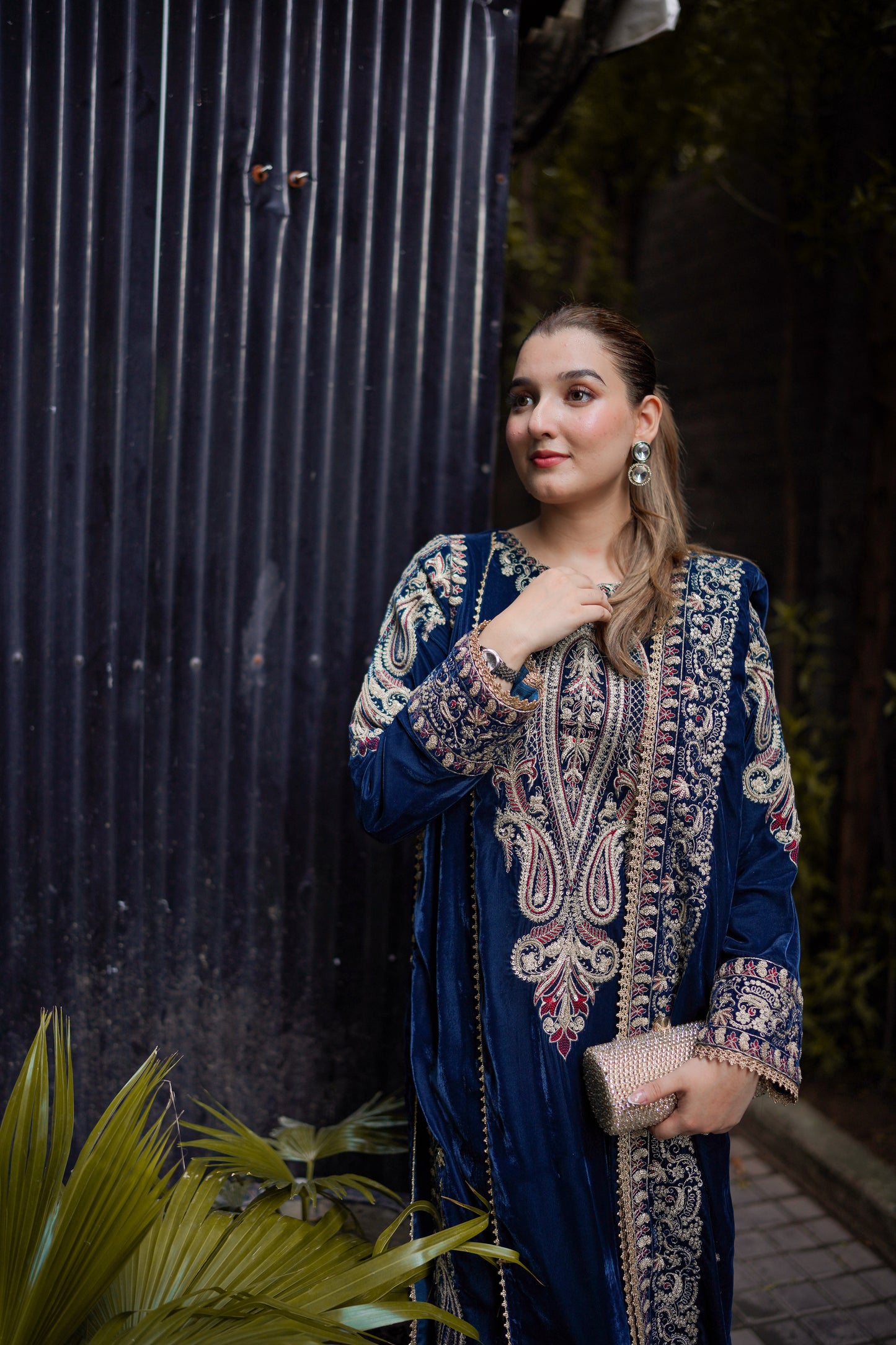 Rs 26500 Aneelas Stitched Formal Velvet Shirt Trouser 3pc [VT-07-B] [Dispatch Time 2 Months]