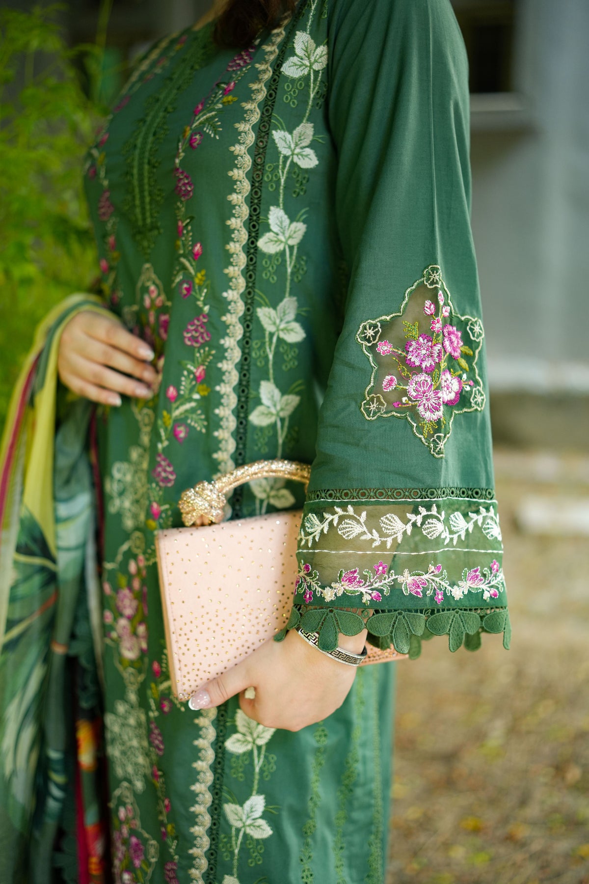 Aneelas Viscose 3pc With Silk Duppata [VC-26-08] [Dispatch Time 2 Month]