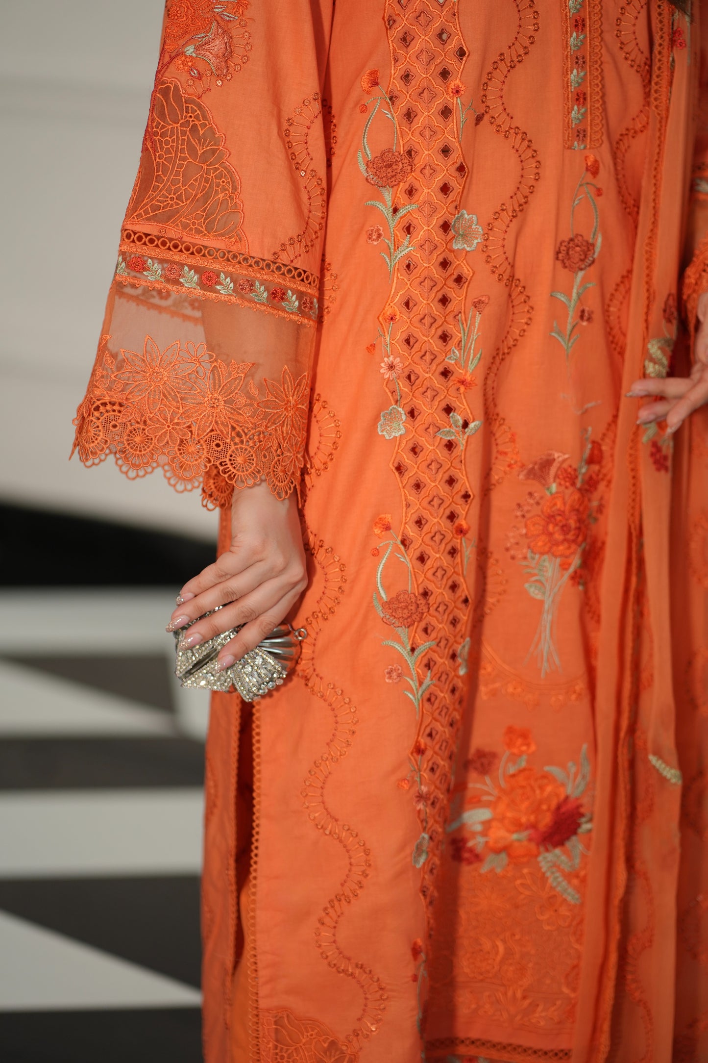 Rs 18500 Aneelas Stitched Luxury Emb Lawn 3pc With Emb Chiffon Duppata [LUX--26-89][Dispatch Time 2 Months]