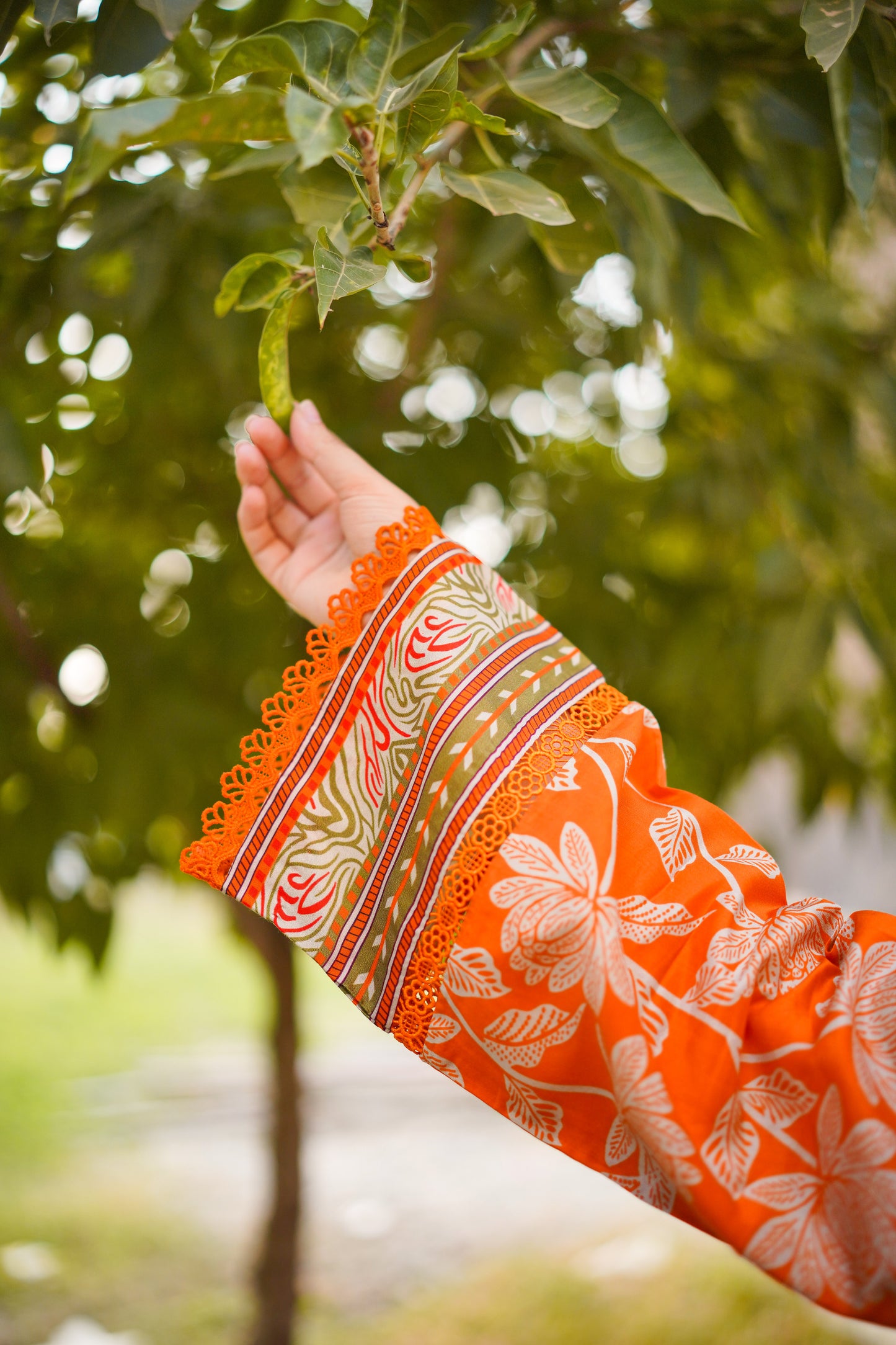 Rs 7950 Aneelas Print Stitched Viscose 3pc [WPR-03] [Dispatch Time 2 Months]