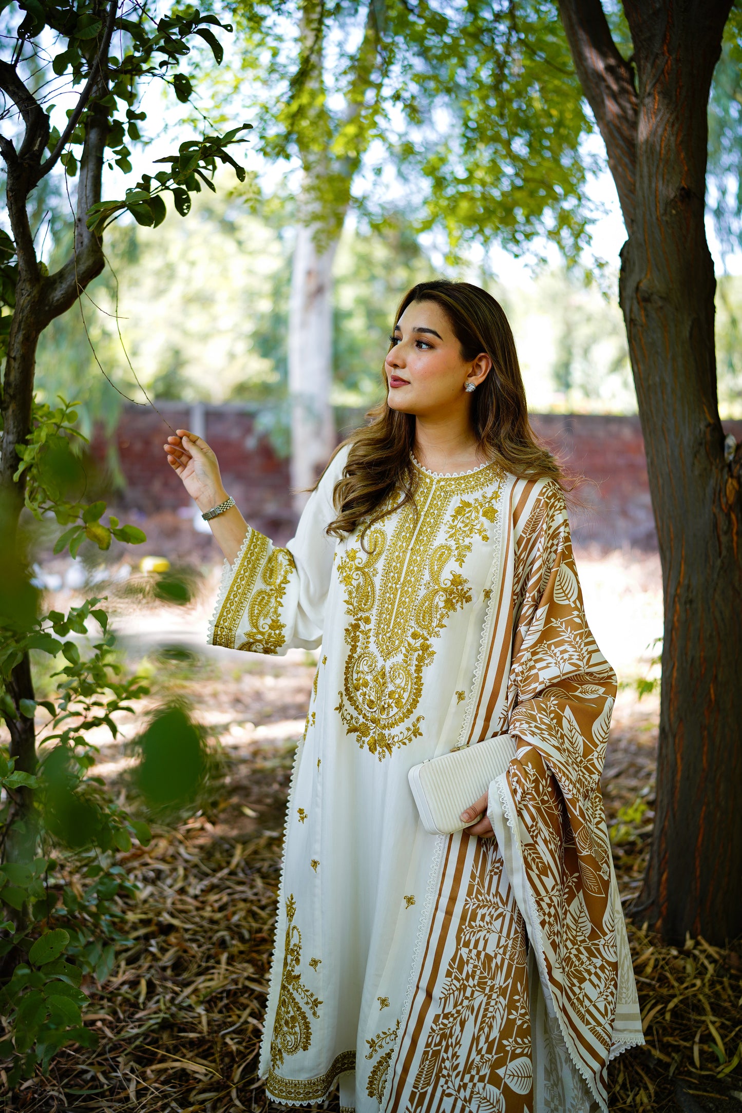 Rs 13500 Aneelas Stitched Viscose Emb 3pc With Printed Shawl [VC-03] [Dispatch Time 2 Months]