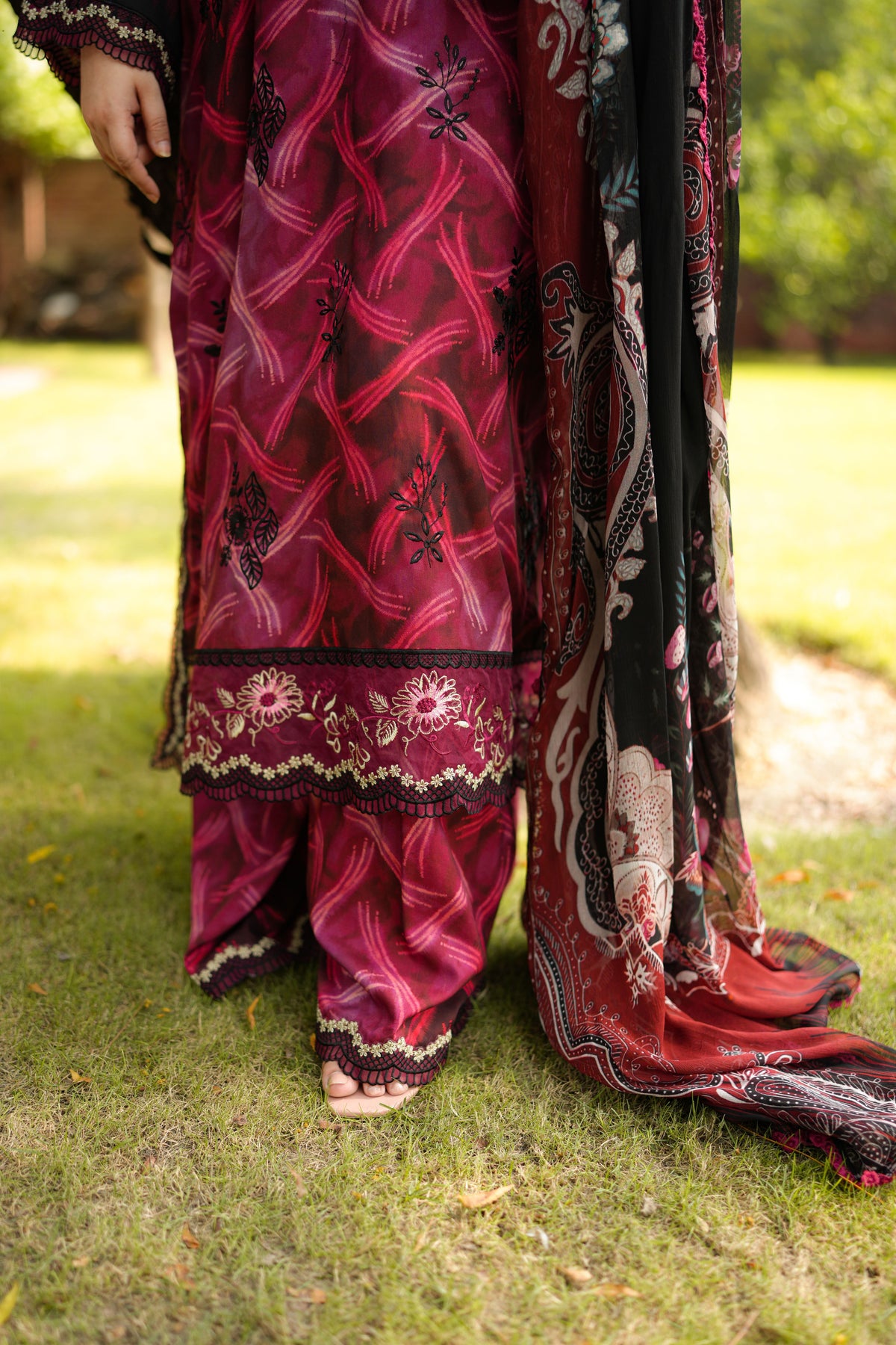 Aneelas Viscose Print Emb 3pc Chiffon Duppata [VC-26-16-B] [Dispatch Time 2.5 Months]
