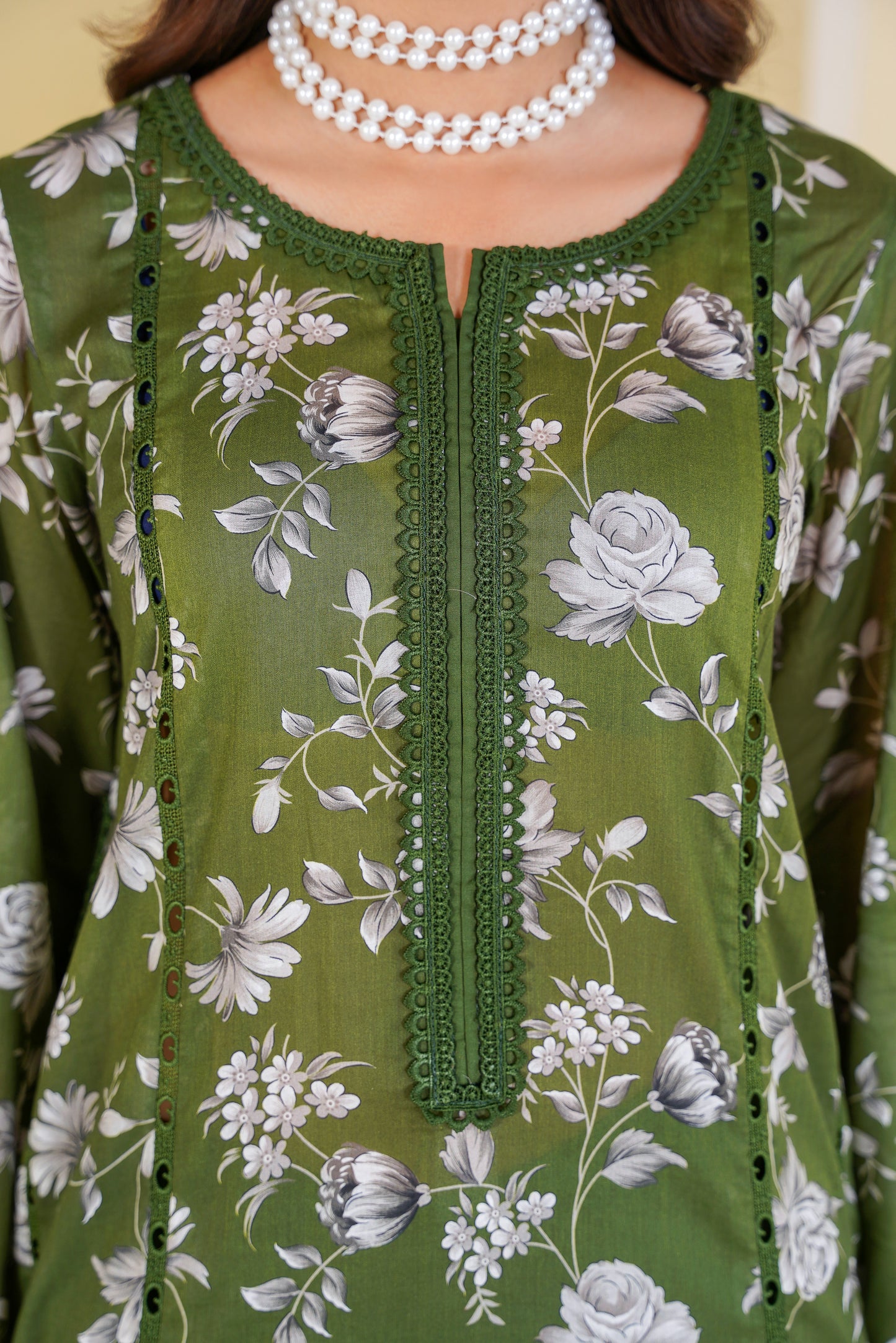 Rs 7800 Aneelas Stitched Printed Lawn 3pc With Chiffon Duppata [SPR-26-70-B] [Dispatch Time 2 Months]