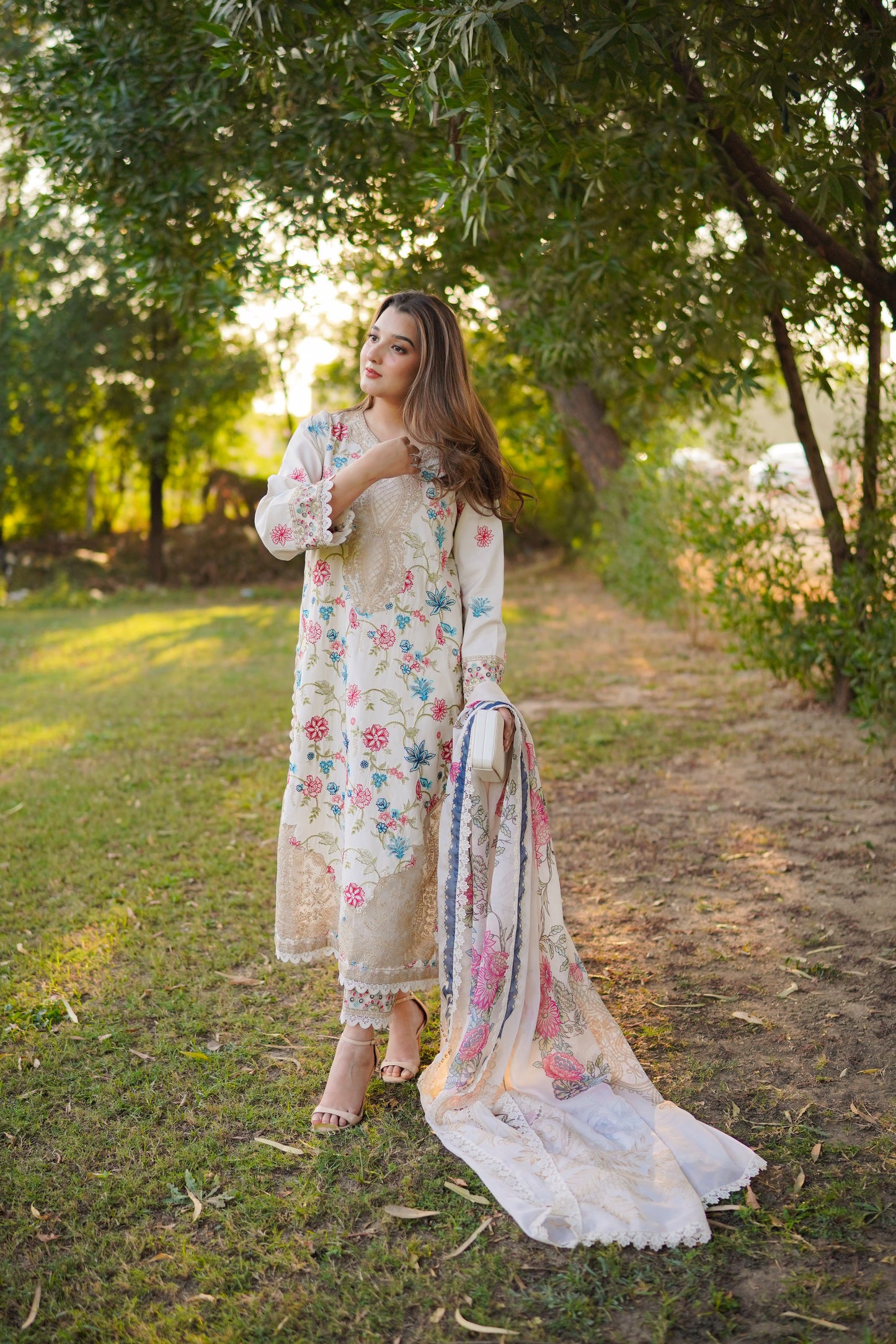 Rs 11500 Aneelas Raw Silk Stitched 3pc [RS-05] [Dispatch Time 2 Months]