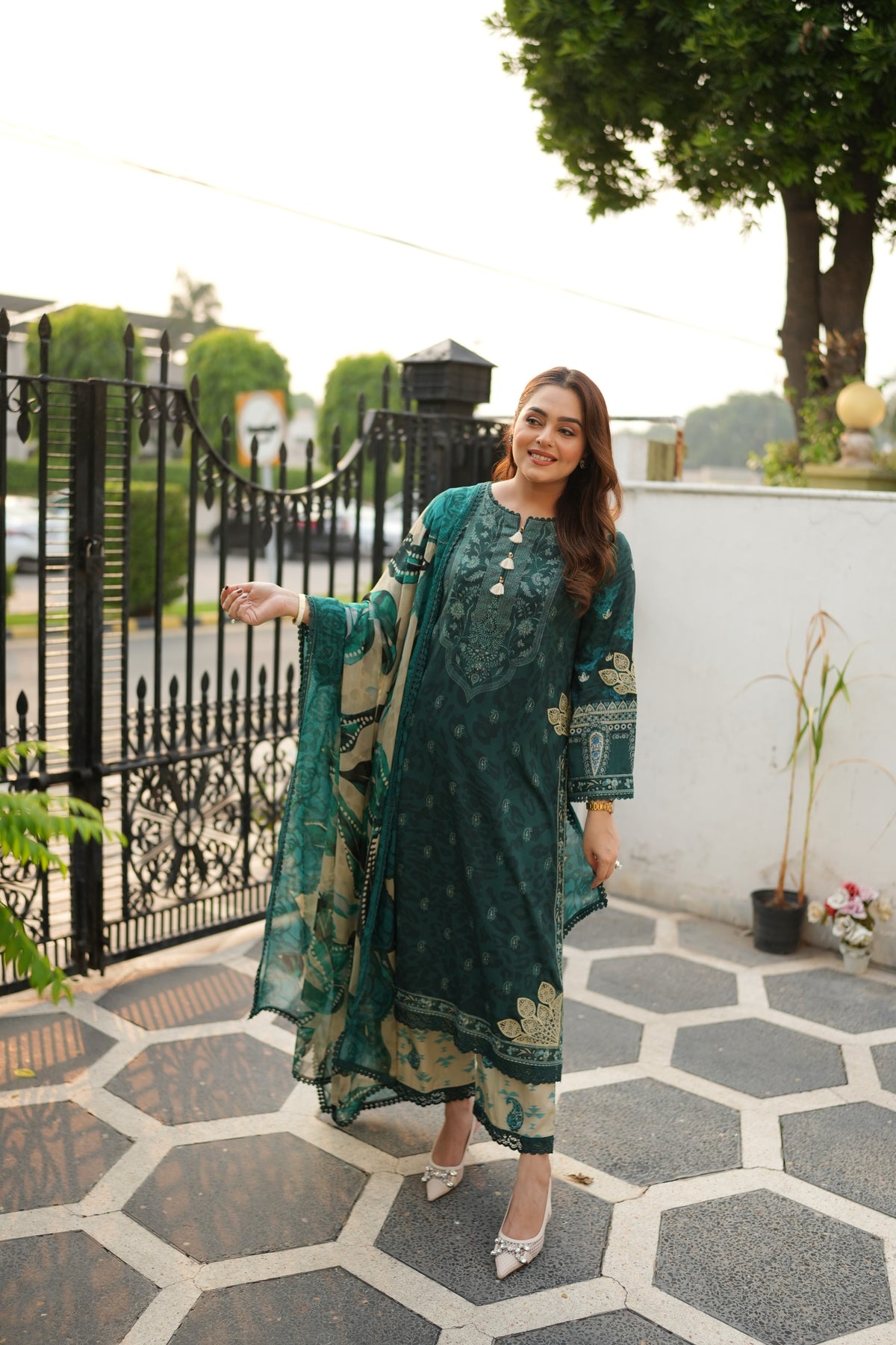 Aneelas Viscose Print Emb 3pc Chiffon Duppata [VC-26-15-B] [Dispatch Time 2.5 Months]