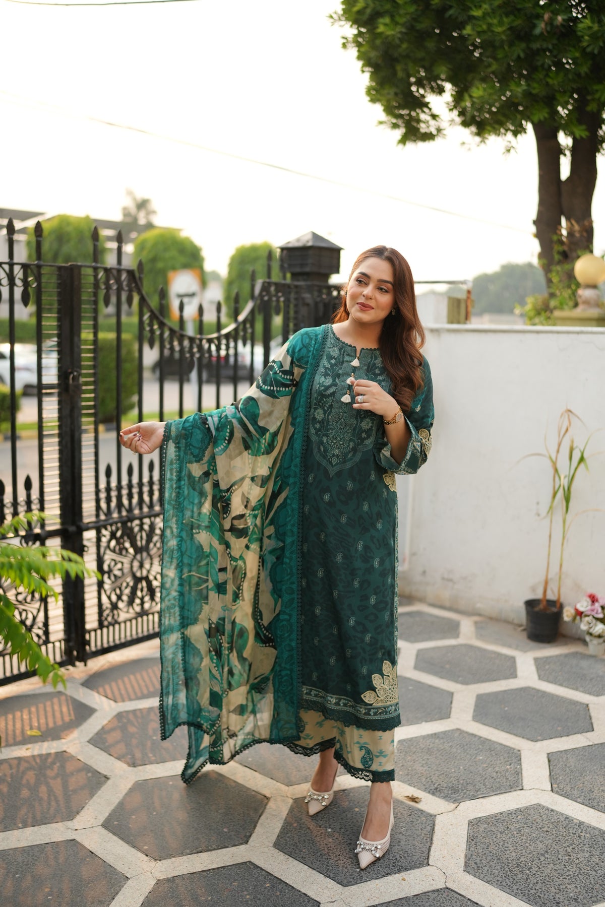 Aneelas Viscose Print Emb 3pc Chiffon Duppata [VC-26-15-B] [Dispatch Time 2.5 Months]