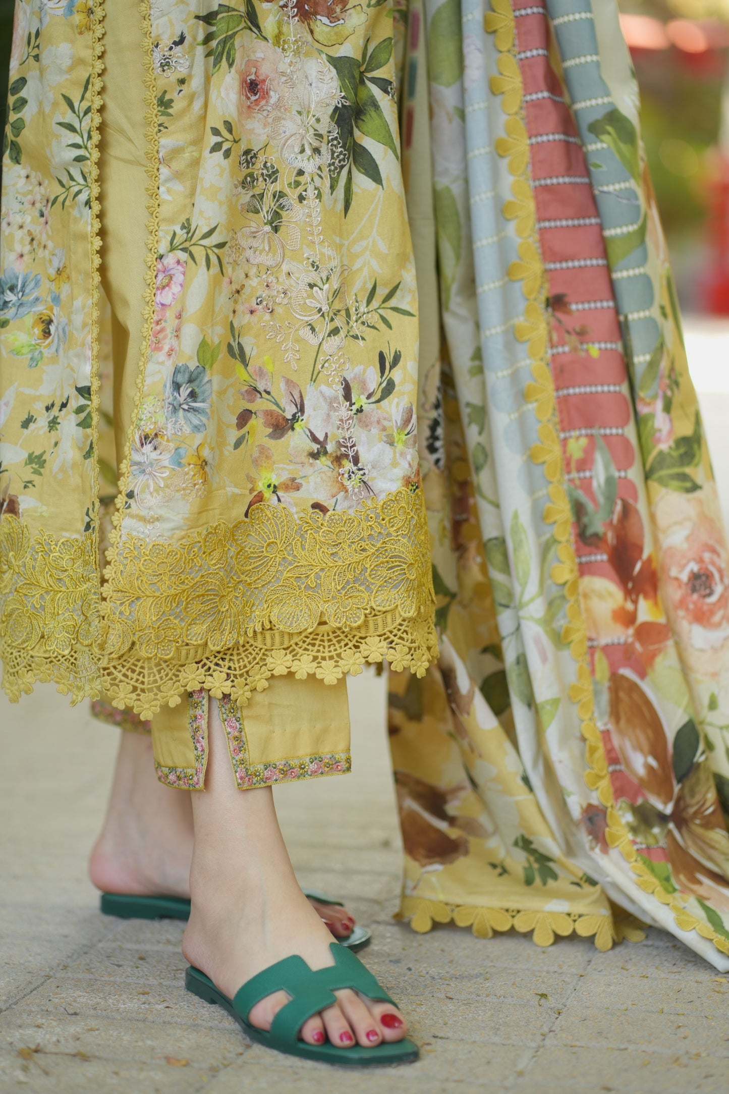 Rs 12500 Aneelas Stitched Lawn Print Emb Shirt Trouser with Printed Duppata 3pc [SPR-26-21] [Dispatch Time 2 Months]