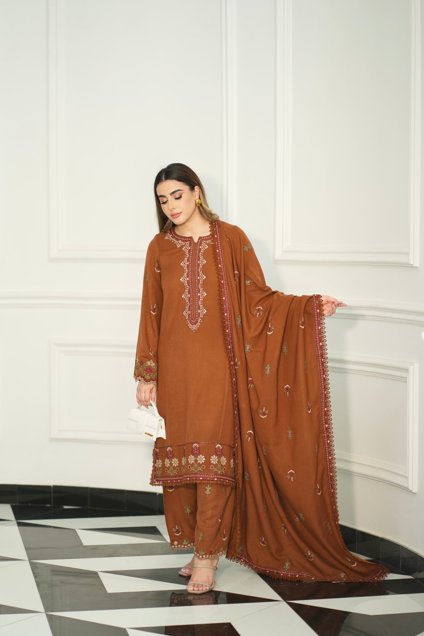 Aneelas Stitched Peach Wool Emb 3pc [PL-03] [Dispatch Time 2 Months]