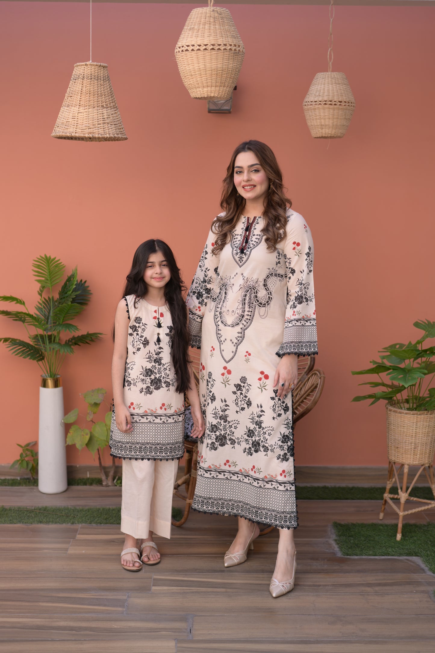 Rs 4500 Aneelas Kids Lawn Print 2pc [Without Sleeves] [KD-04-B] [Dispatch Time 2 Months]