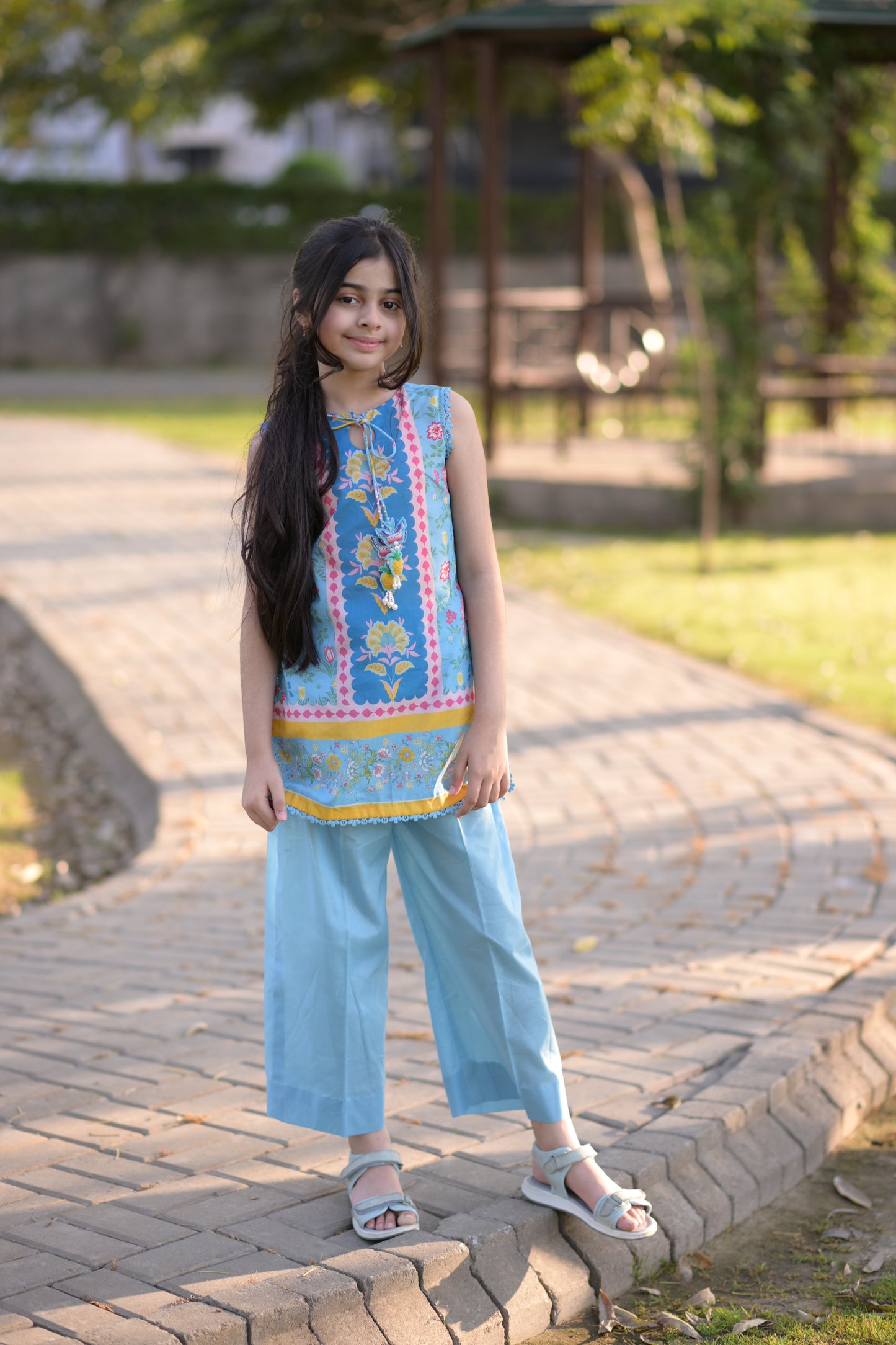 Rs 3500 Aneelas Kids Lawn Print 2pc [Without Sleeves] [KD-03-B] [Dispatch Time 2 Months]