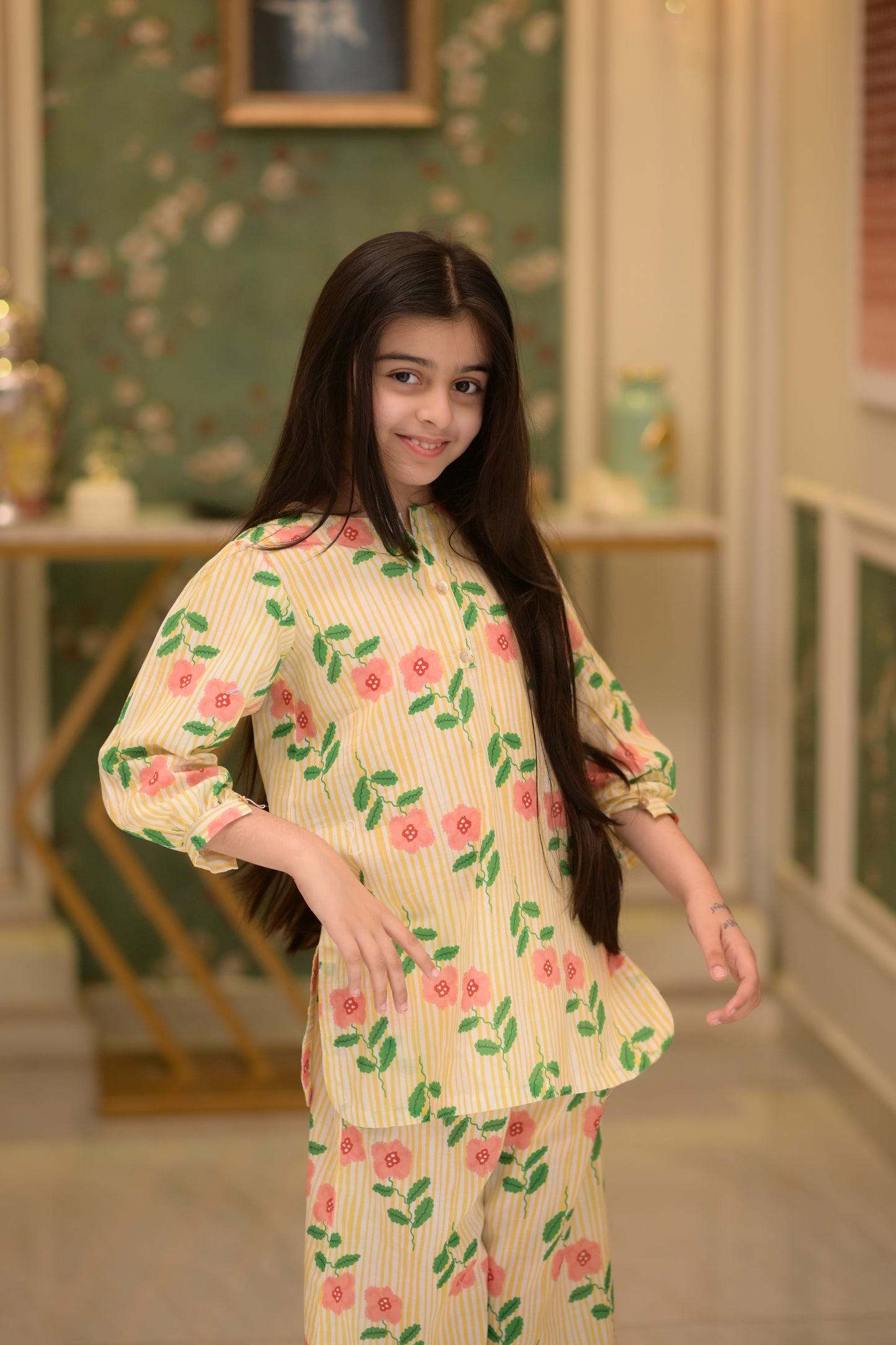 Rs 3500 Aneelas Kids Lawn Print 2pc [KD-05] [Dispatch Time 2 Months]