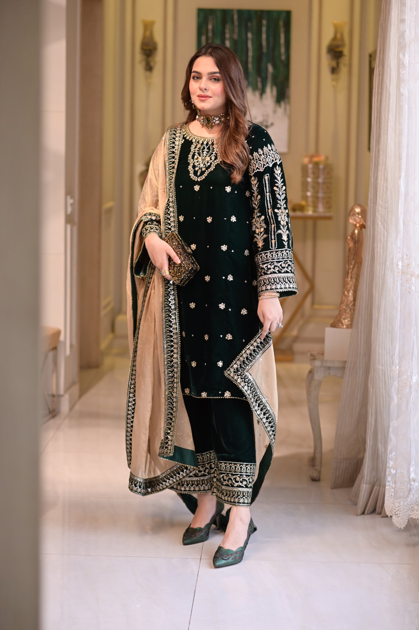 Rs 21500 Aneelas Stitched Velvet Emb 3pc Missouri Duppata [VT-09] [Dispatch Time 2 Months]