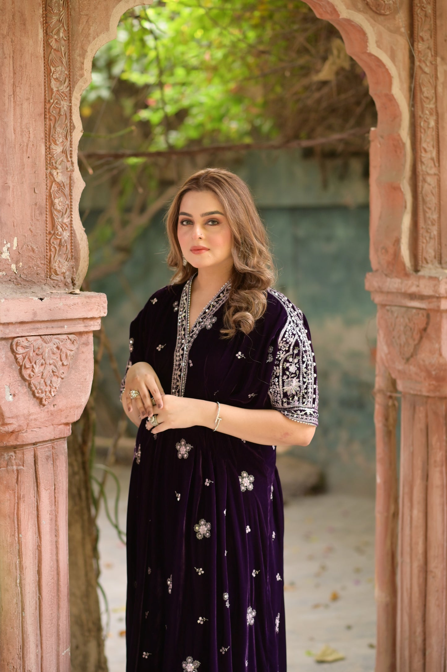 Rs 15500 Aneelas Stitched Velvet Kaftan Raw Silk Trouser 2pc [VT-08] [Dispatch Time 2 Months]