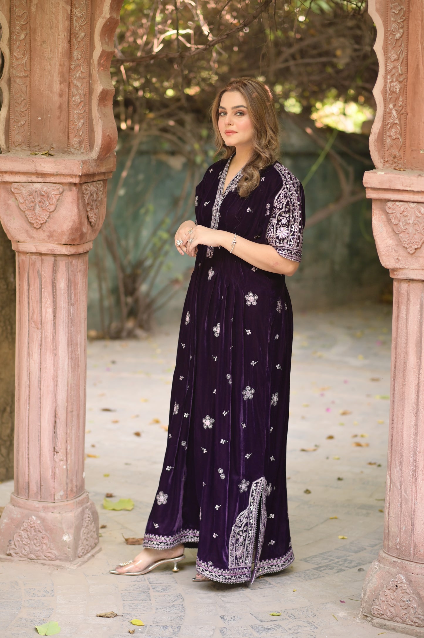 Rs 15500 Aneelas Stitched Velvet Kaftan Raw Silk Trouser 2pc [VT-08] [Dispatch Time 2 Months]
