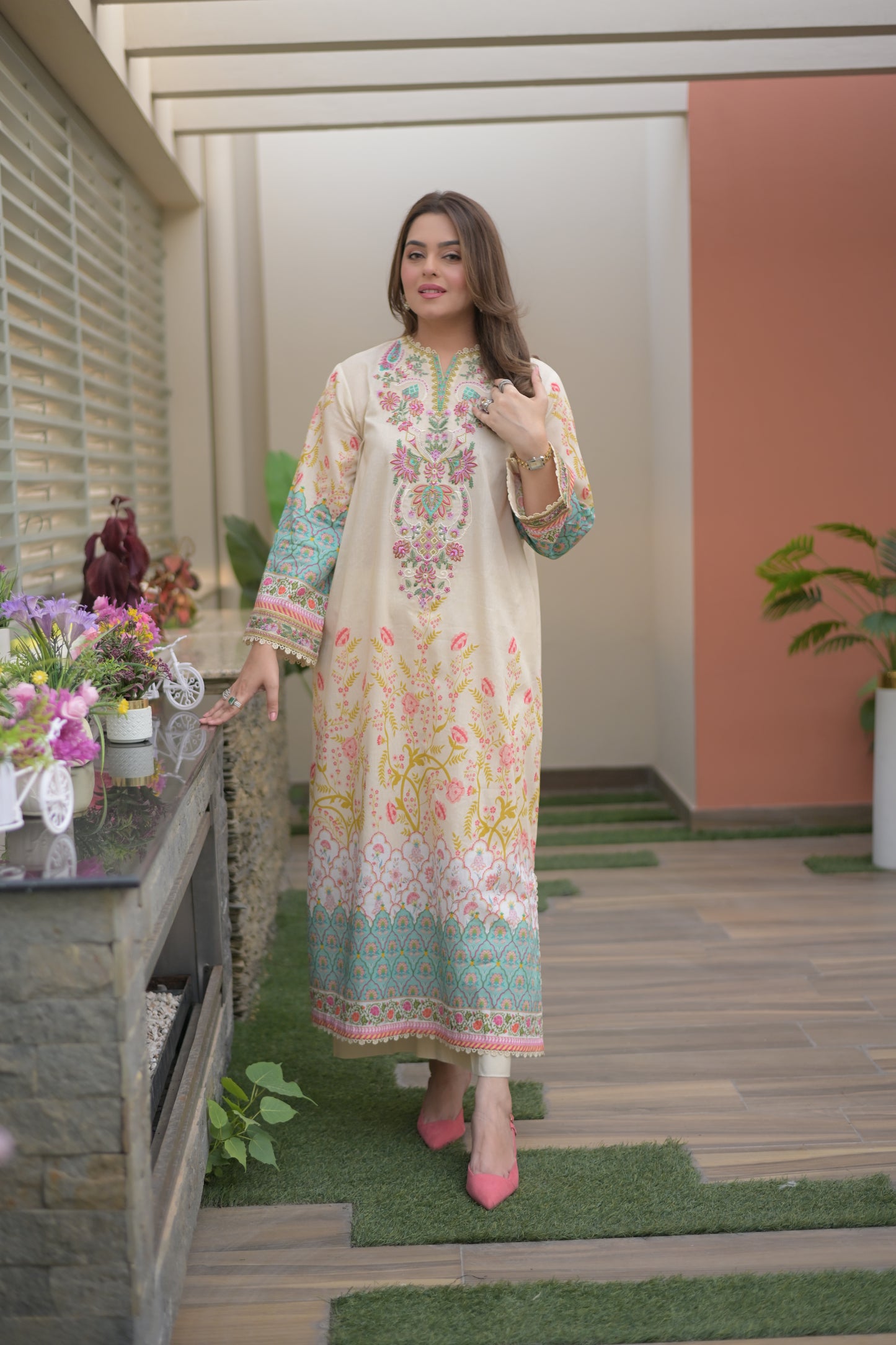 Rs 6500 Aneelas Stitched Lawn Print Emb Kaftan 2pc [SPR-26-49] [Dispatch Time 2.5 Months]