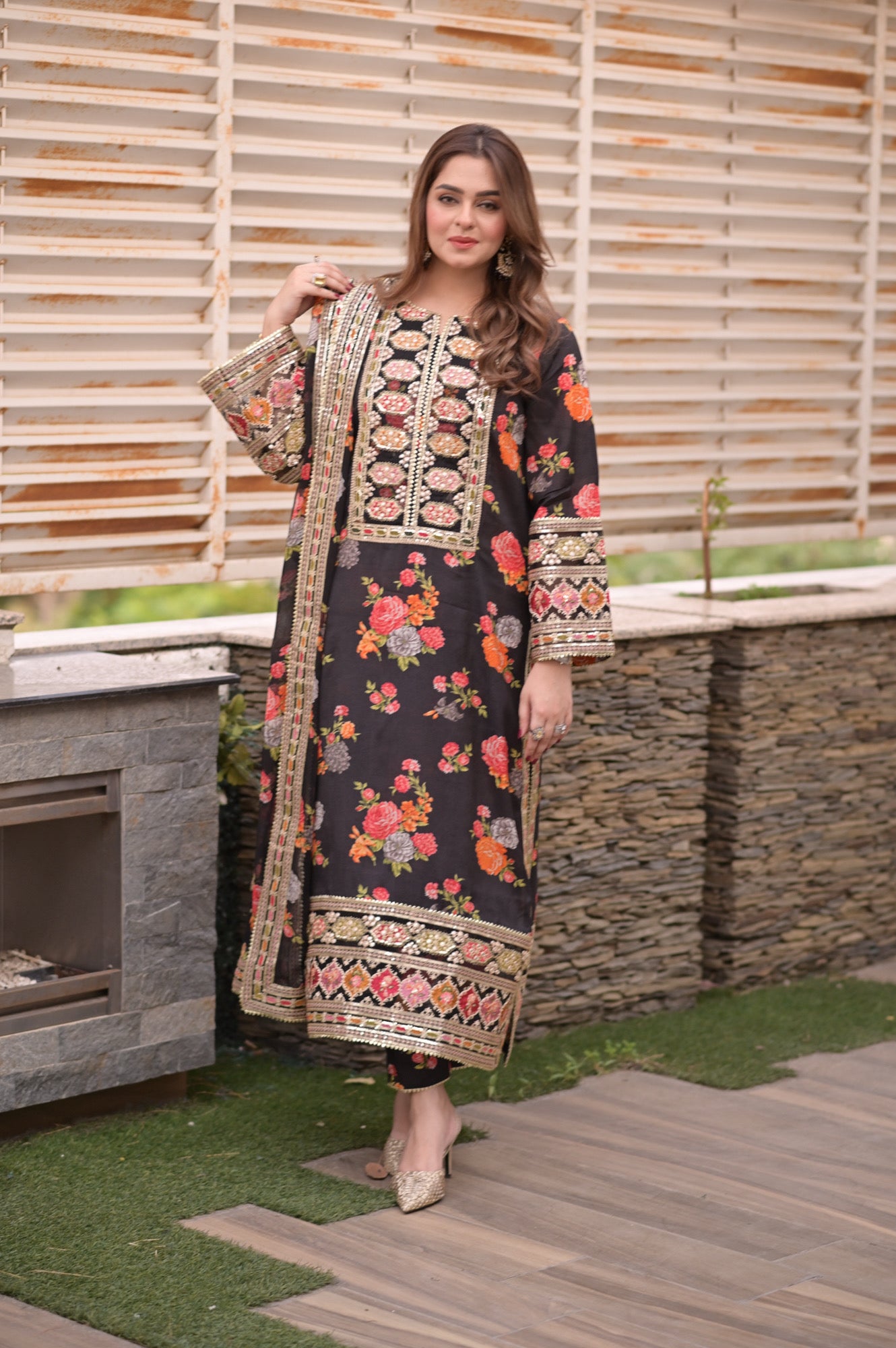 Rs 24500 Aneelas Stitched Luxury Trendy Wedding Raw Silk 3pc [LUX-17] [Dispatch Time 2 Months]