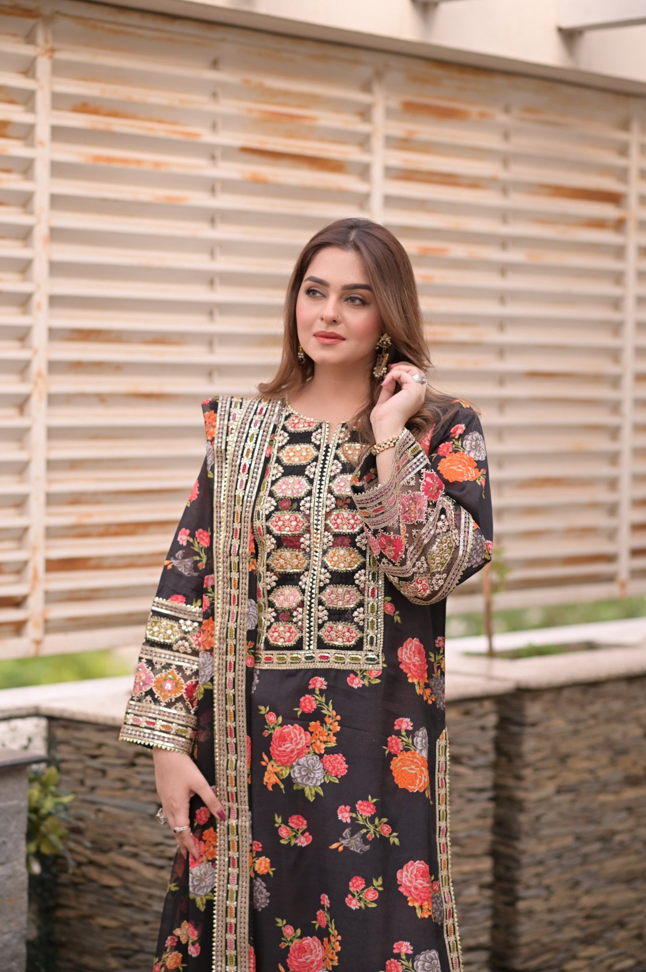 Rs 24500 Aneelas Stitched Luxury Trendy Wedding Raw Silk 3pc [LUX-17] [Dispatch Time 2 Months]