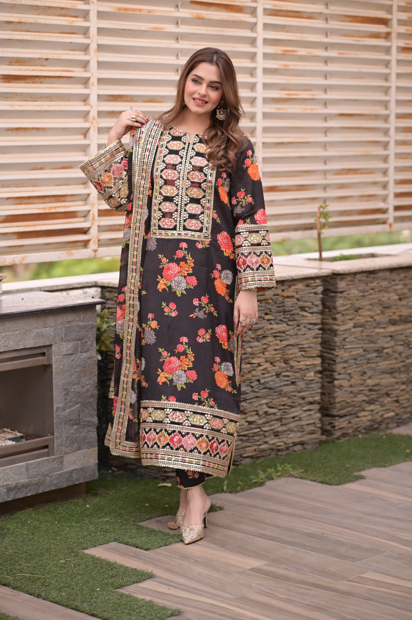 Rs 24500 Aneelas Stitched Luxury Trendy Wedding Raw Silk 3pc [LUX-17] [Dispatch Time 2 Months]