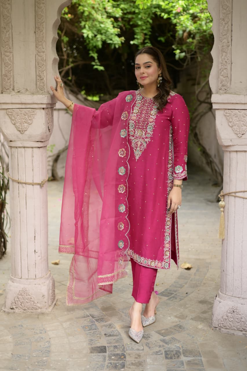 Rs 32000 Aneelas Stitched Formal Ada Work Raw Silk Emb 3pc Organza Duppata [FC-16] [Dispatch Time 2.5 Months]