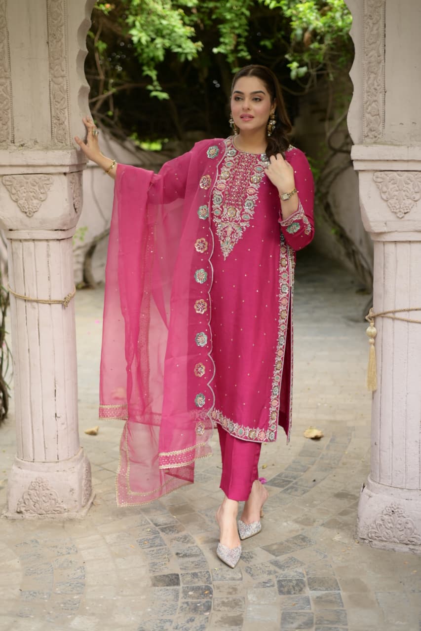 Rs 32000 Aneelas Stitched Formal Ada Work Raw Silk Emb 3pc Organza Duppata [FC-16] [Dispatch Time 2.5 Months]