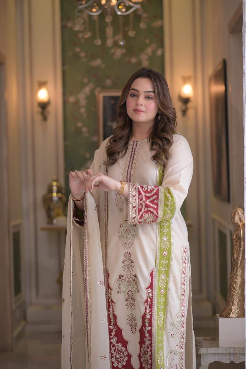 Rs 17500 Aneelas Stitched Luxury Lawn Emb 3pc Chiffon Duppata [LUX-26-53-A] [Dispatch Time 2.5 Months]