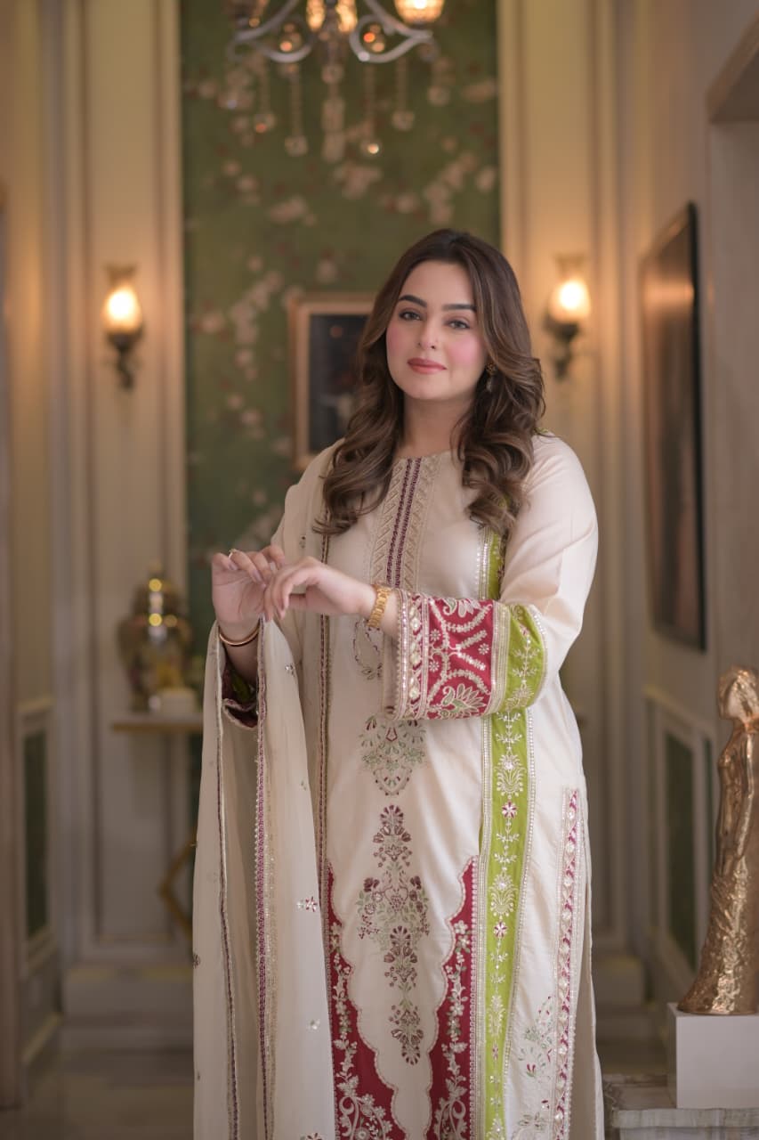 Rs 17500 Aneelas Stitched Luxury Lawn Emb 3pc Chiffon Duppata [LUX-26-53-A] [Dispatch Time 2.5 Months]