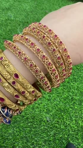 Rs 2500 Rajwari bangles[ 2.6 ]