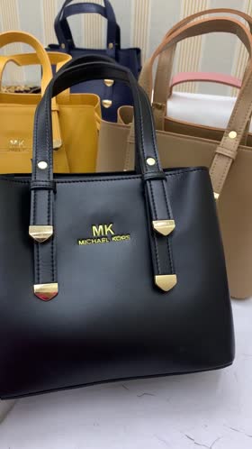 Rs 1950 hand bag