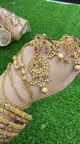 Rs 2750  Rajwari locket set